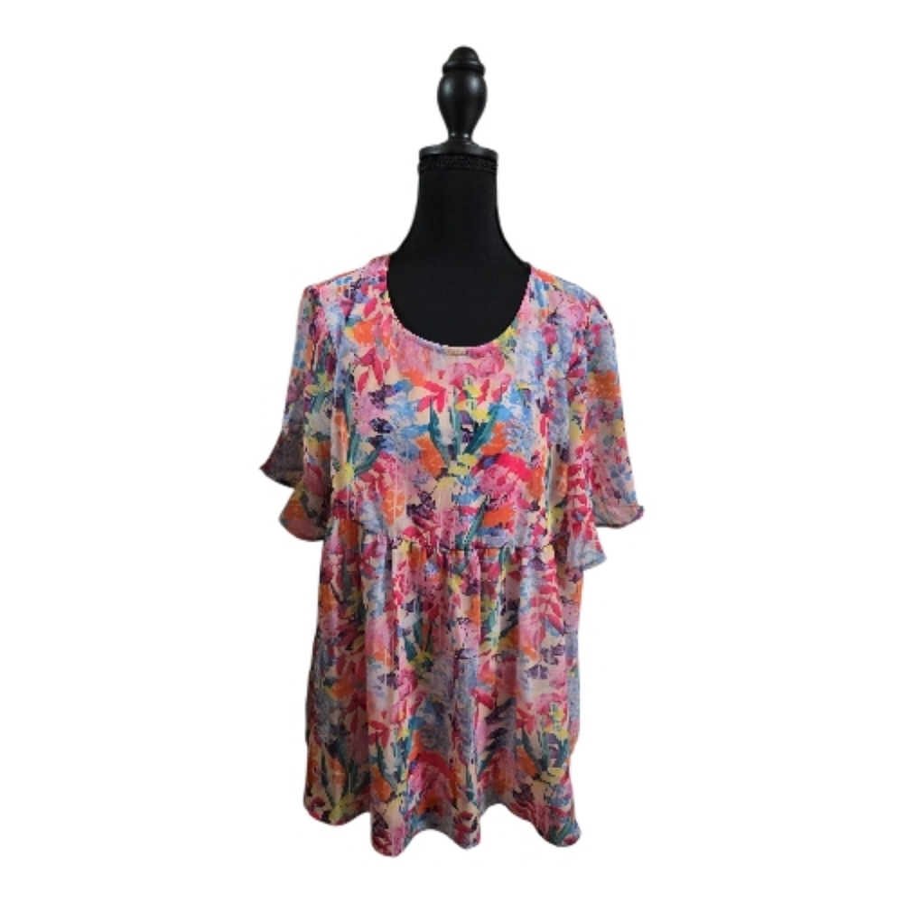 Floral Multicolor Scoop Neck Women’s Top By Southern Stitch NWT Never Worn . LG